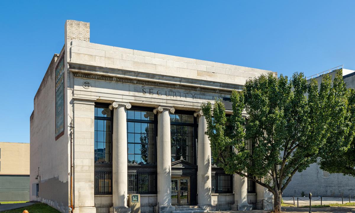 403 E Market Street